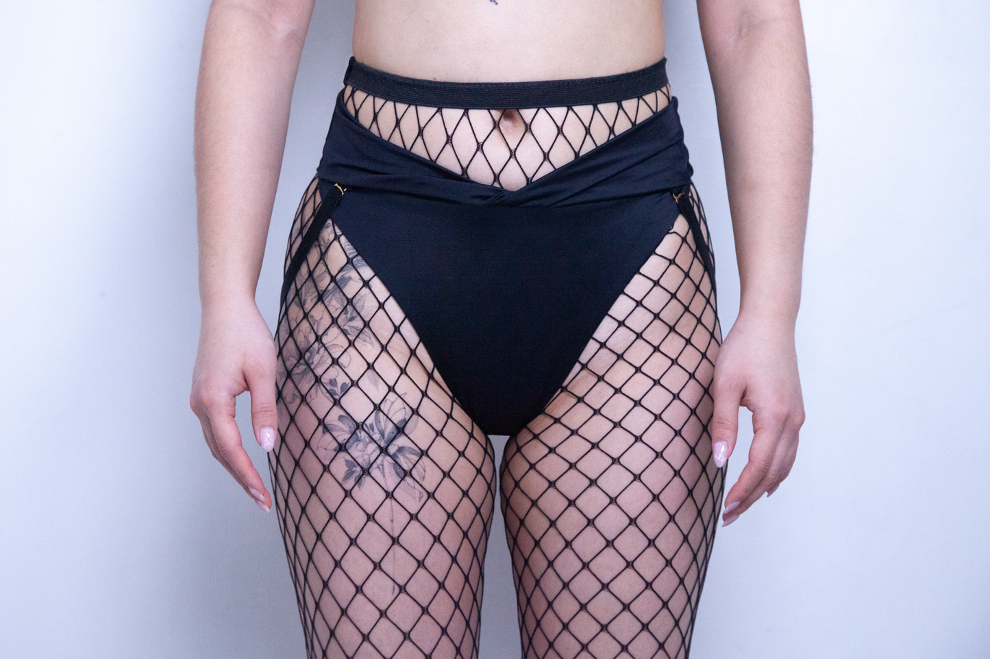 Nyx Garter Twisted V-waist Bottom